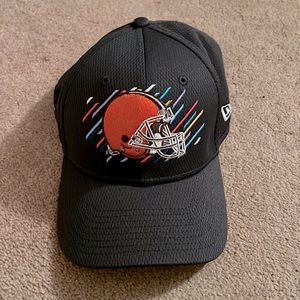 Browns 2021 Mens Crucial Catch Intercept Cancer Hat